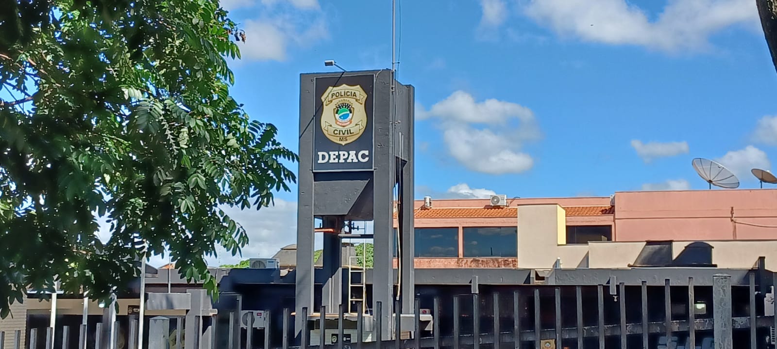 Idoso é ferido com espetos de madeira durante briga entre irmãos em Dourados