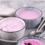 Iogurte caseiro de uva prático e saboroso leva apenas 4 ingredientes