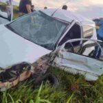 Colisão entre carro e carreta deixa motorista ferida na BR-376 em Ivinhema